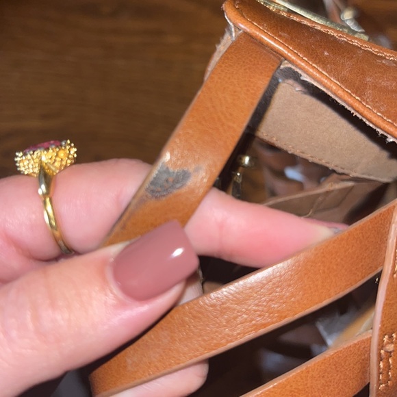 Sandals - Picture 7 of 7